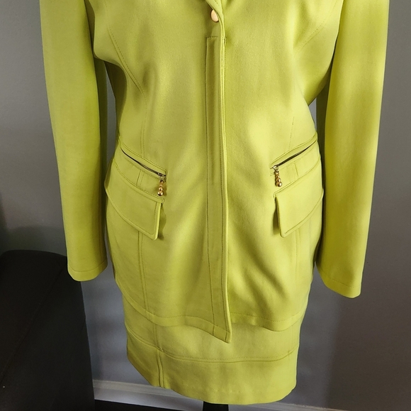 Vintage Dana Buchman Women's Suite in Lime Green. - Picture 2 of 16